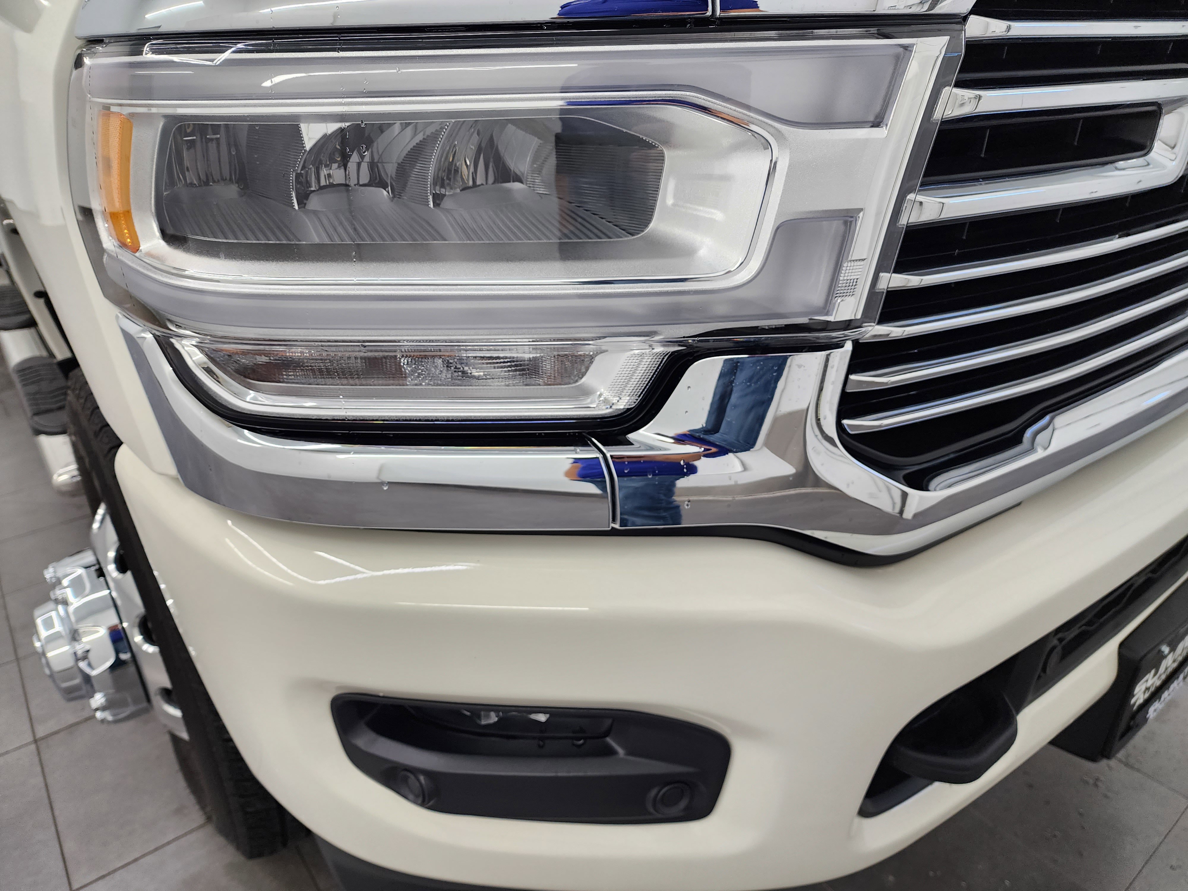 Used 2023 RAM 3500 Laramie image 23