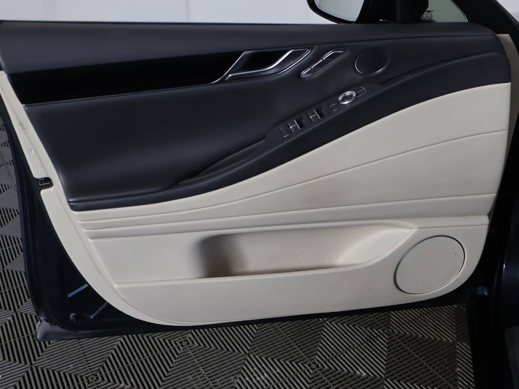Used 2022 Genesis G80 2.5T image 23