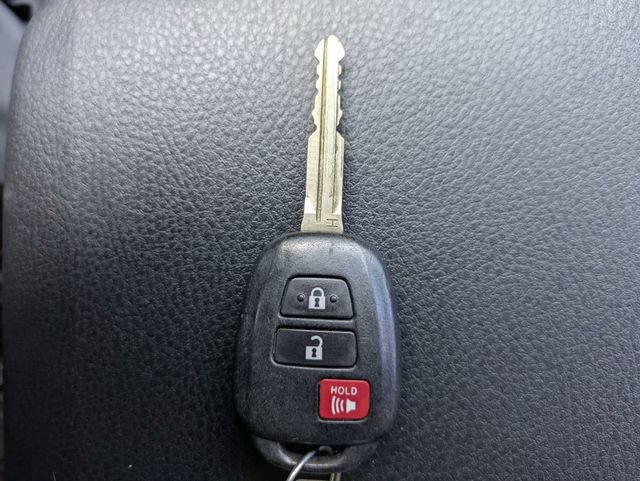 Used 2017 Toyota Tacoma SR w/ SR Convenience Package RWD image 28