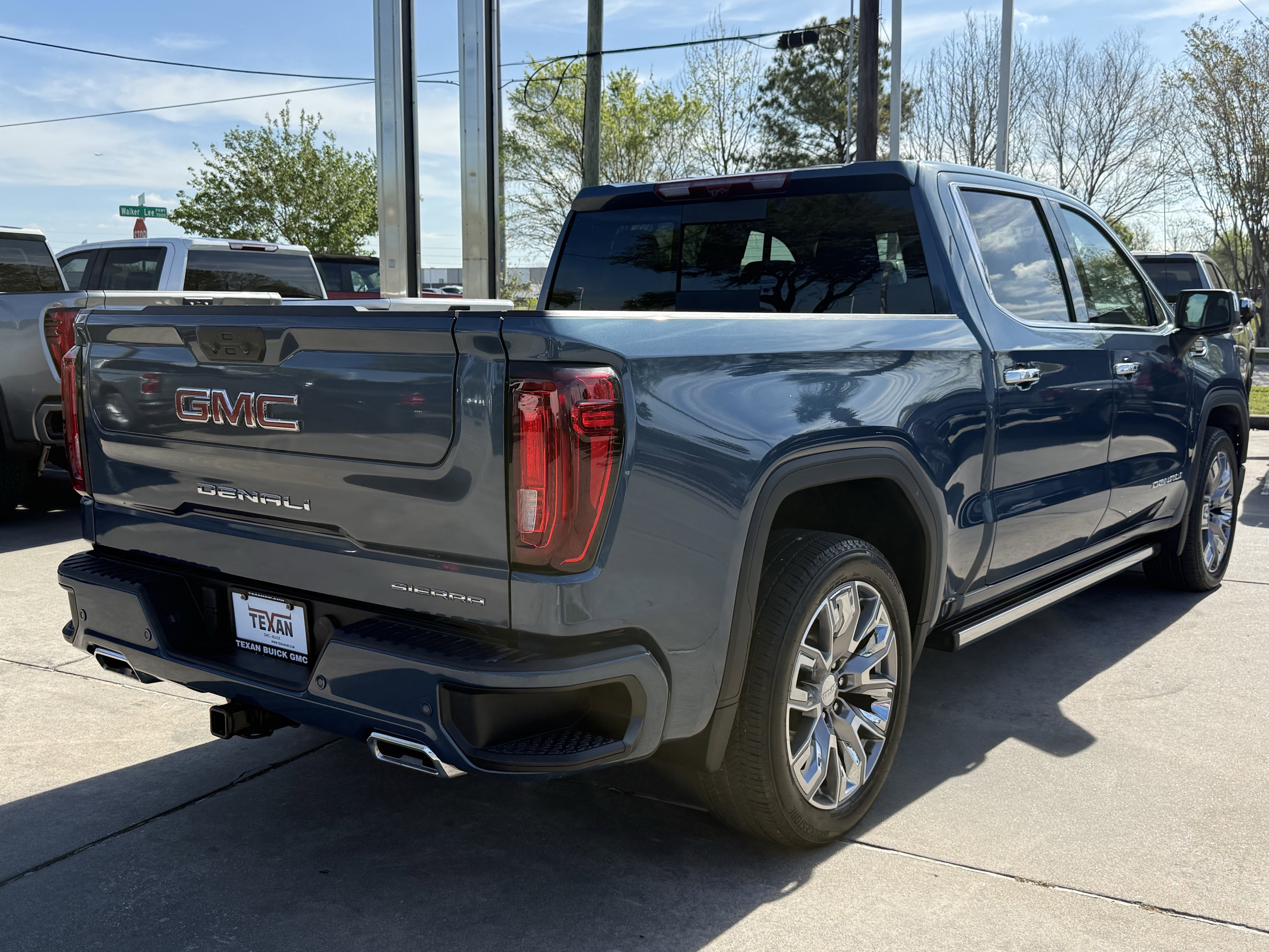 Used 2025 GMC Sierra 1500 Denali w/ Denali Reserve Package image 5