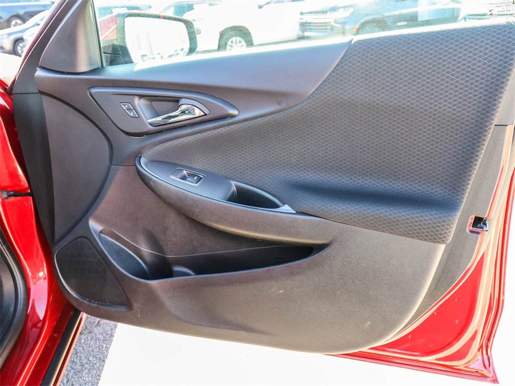 Used 2024 Chevrolet Malibu LT image 19