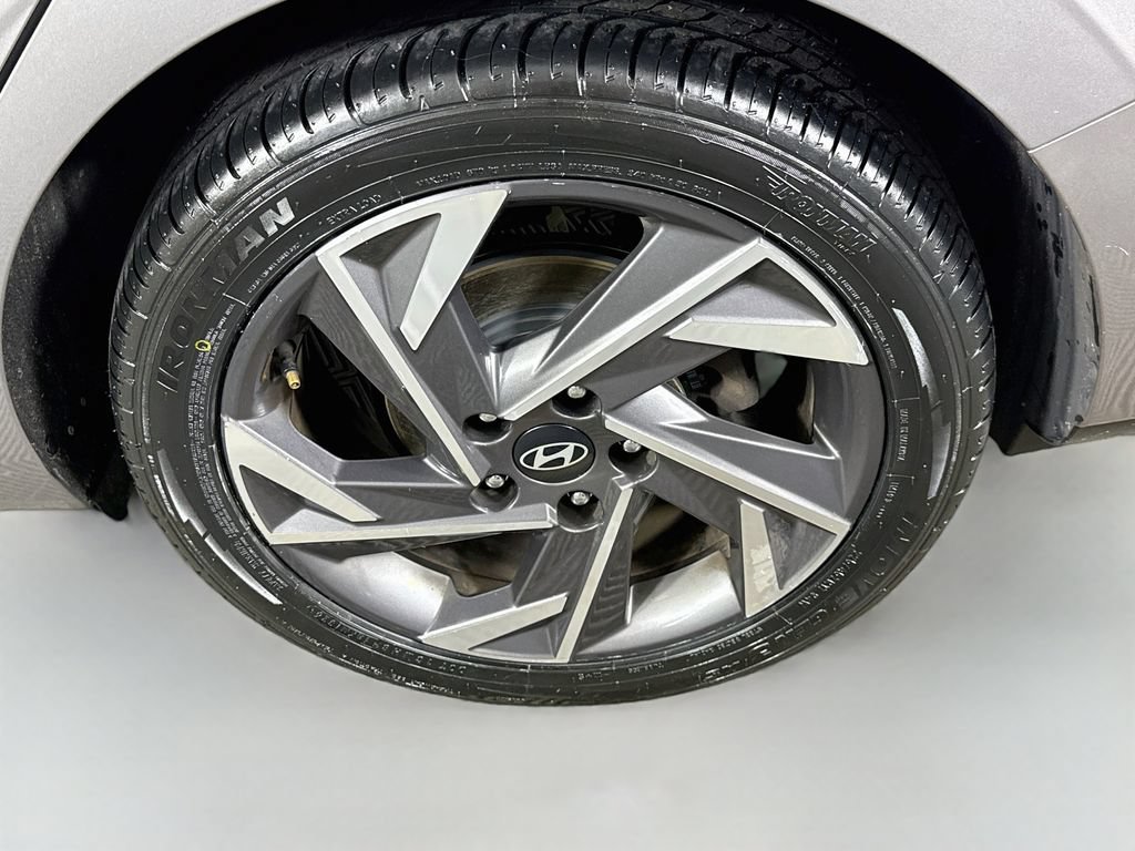 Certified 2024 Hyundai Elantra SEL w/ Convenience Package FWD image 35