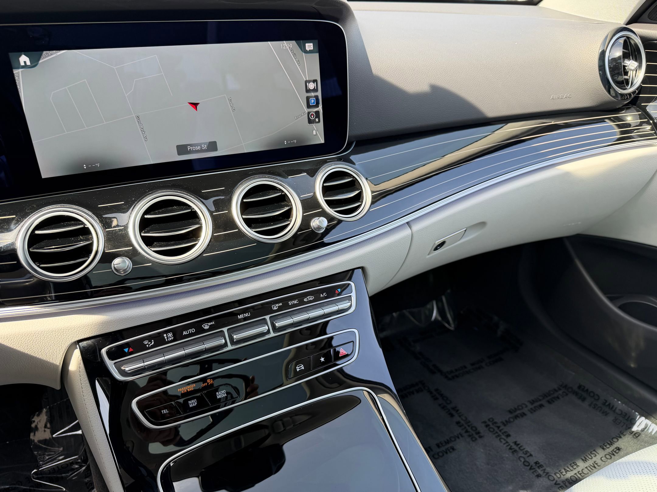 Used 2022 Mercedes-Benz E 450 4MATIC Sedan image 25