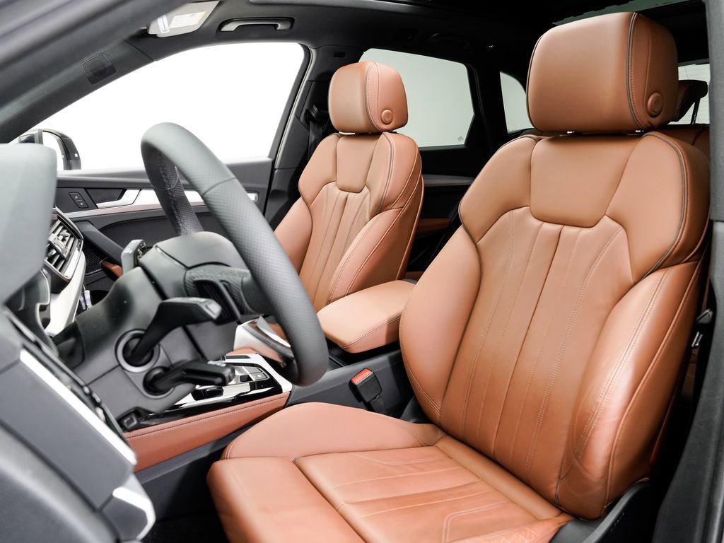 Certified 2024 Audi Q5 2.0T Premium Plus w/ Premium Plus Package AWD/4WD image 5