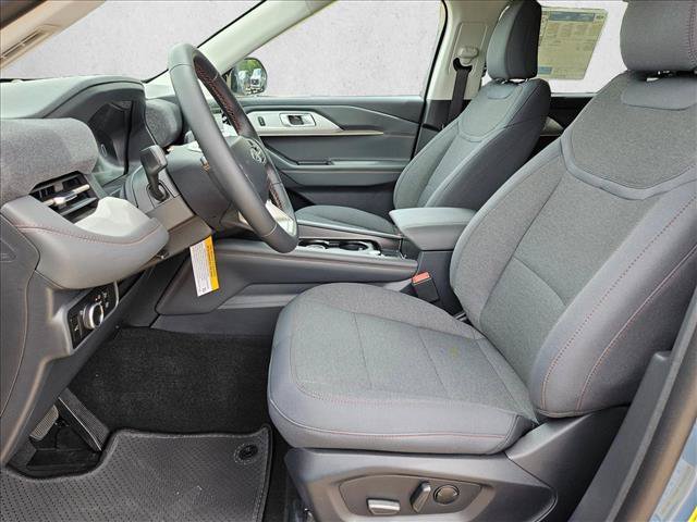New 2026 Ford Explorer Active RWD image 4