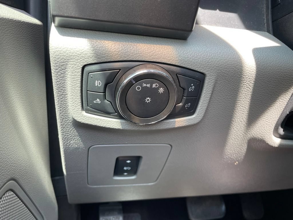 Used 2016 Ford F150 XLT w/ Equipment Group 301A Mid RWD image 26
