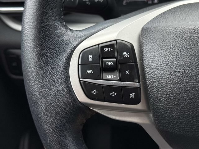 Used 2023 Ford Explorer XLT w/ Equipment Group 202A AWD/4WD image 25