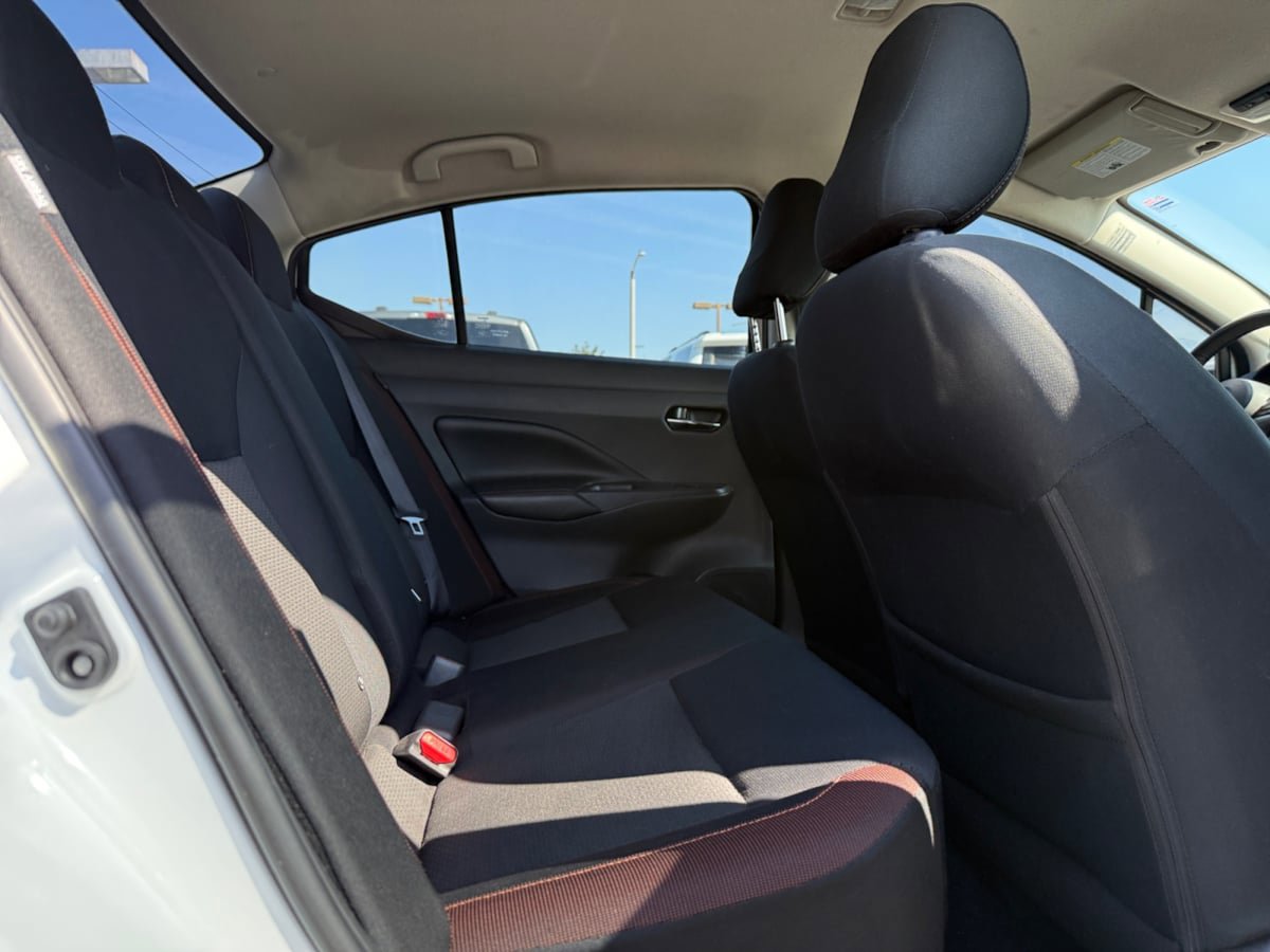 Used 2020 Nissan Versa SR image 15