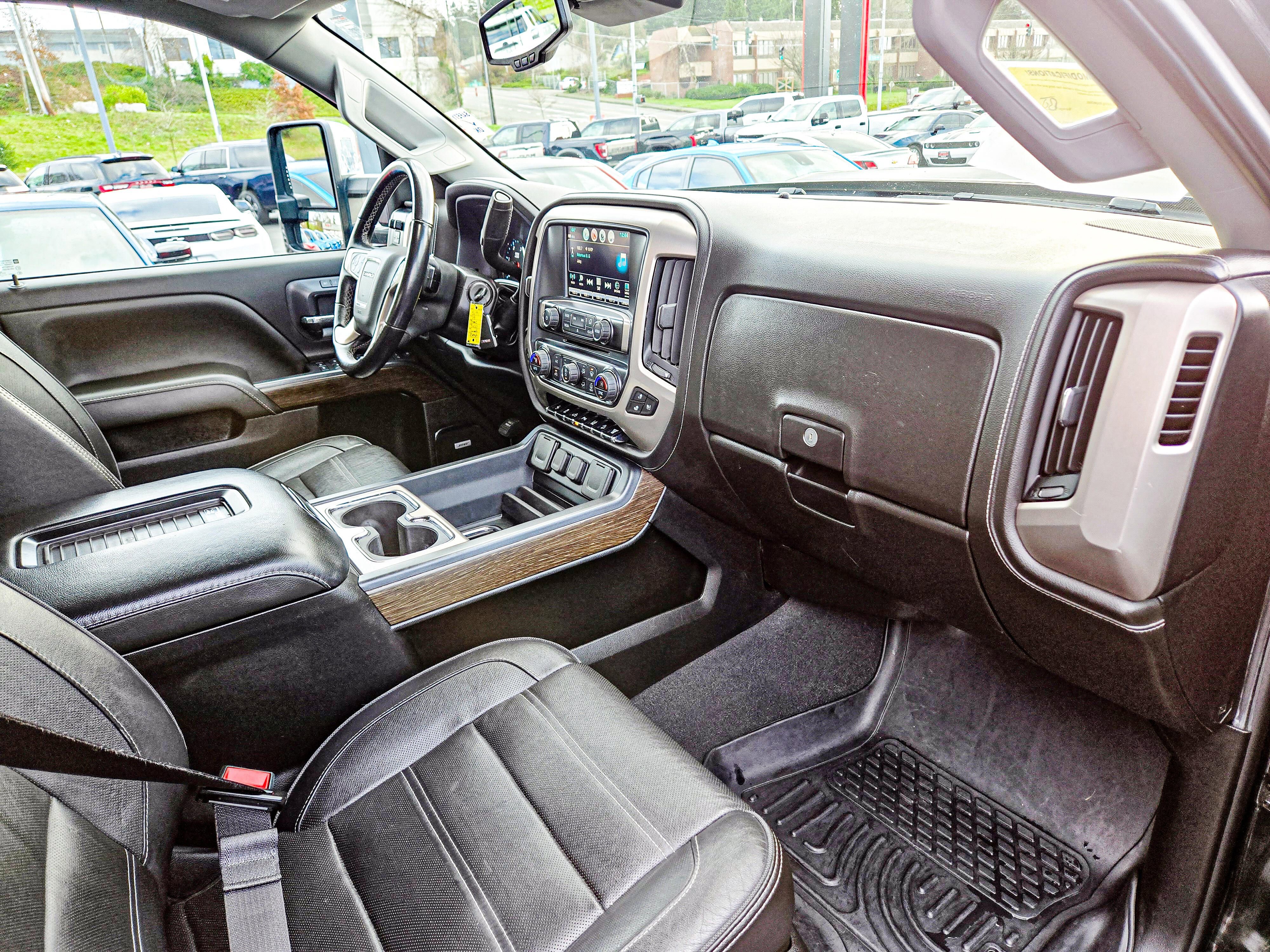 Used 2019 GMC Sierra 2500 Denali w/ Duramax Plus Package image 13