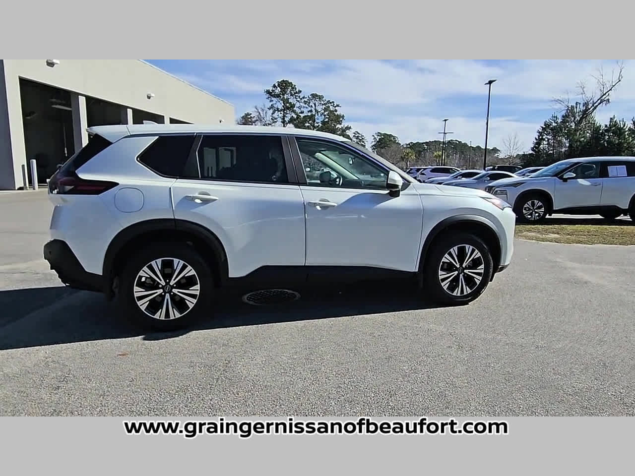 Used 2023 Nissan Rogue SV FWD image 33
