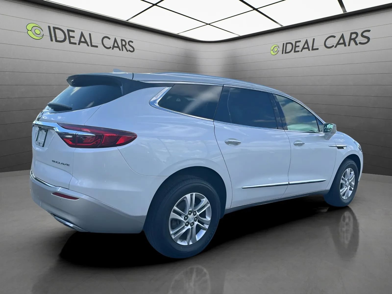 Used 2018 Buick Enclave Essence FWD image 5