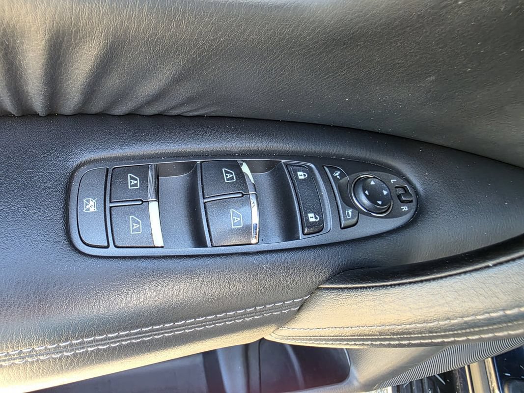 Used 2018 Nissan Armada SL w/ Moonroof Package AWD/4WD image 14