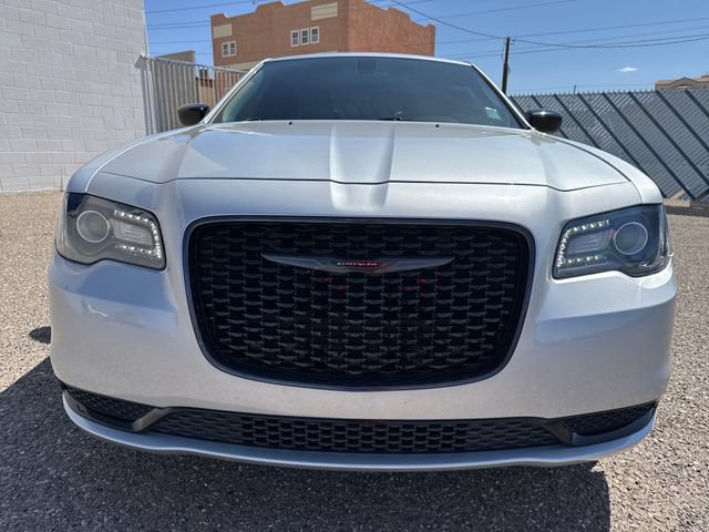 Used 2023 Chrysler 300 Touring w/ Sport Appearance Package RWD image 8