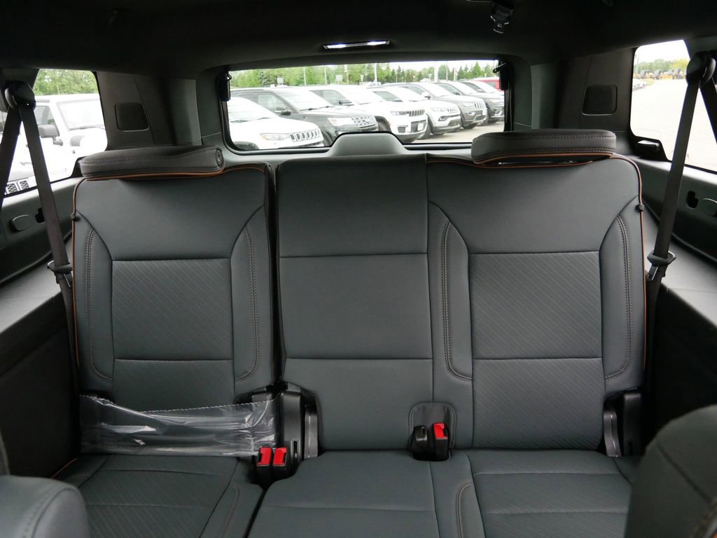 New 2026 GMC Yukon XL AT4 w/ AT4 Premium Package AWD/4WD image 9