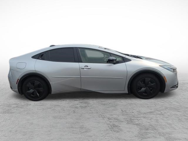 Certified 2026 Toyota Prius Plug-In Hybrid FWD image 4