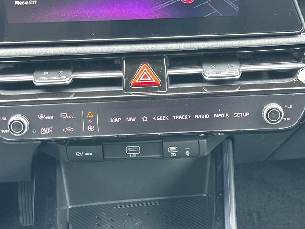 New 2025 Kia Niro EX image 19