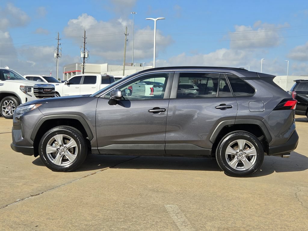 Used 2025 Toyota RAV4 XLE FWD image 6