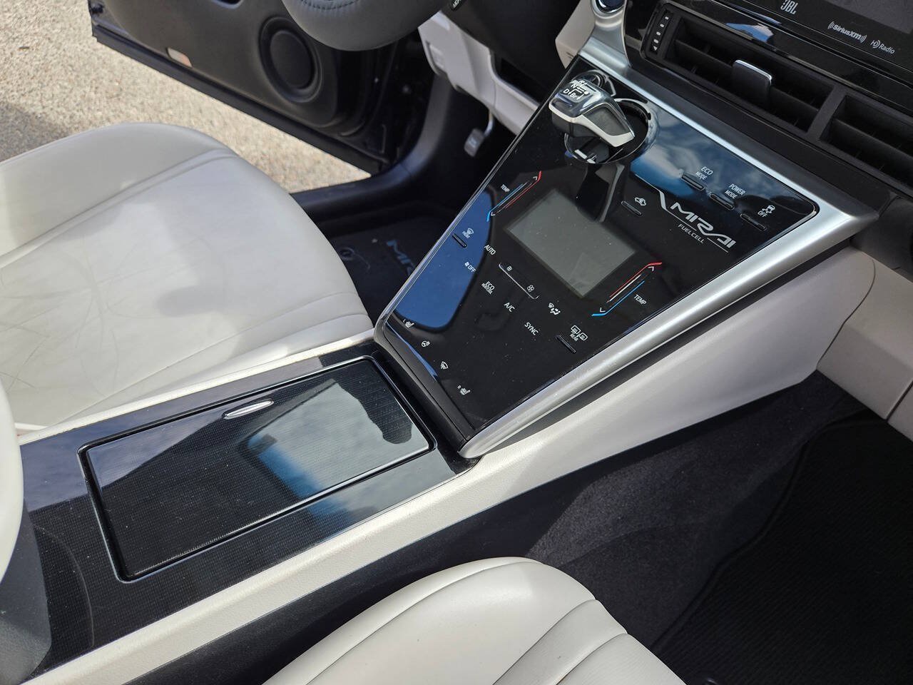 Used 2018 Toyota Mirai FWD image 38