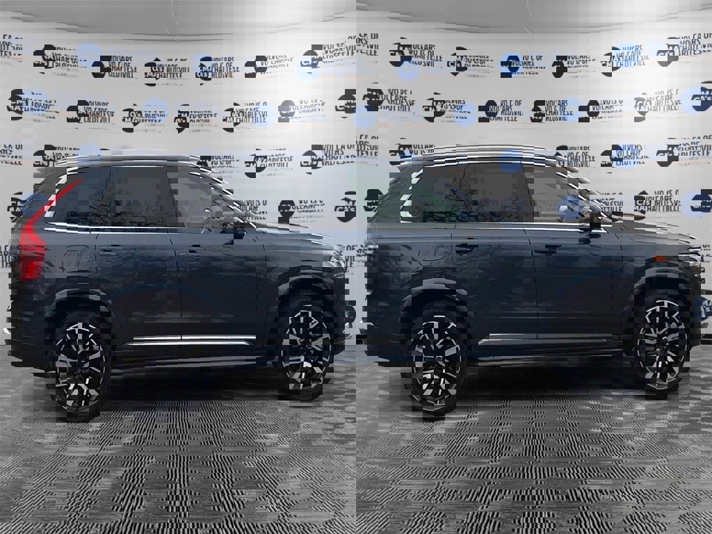 Certified 2025 Volvo XC90 B6 Plus image 6