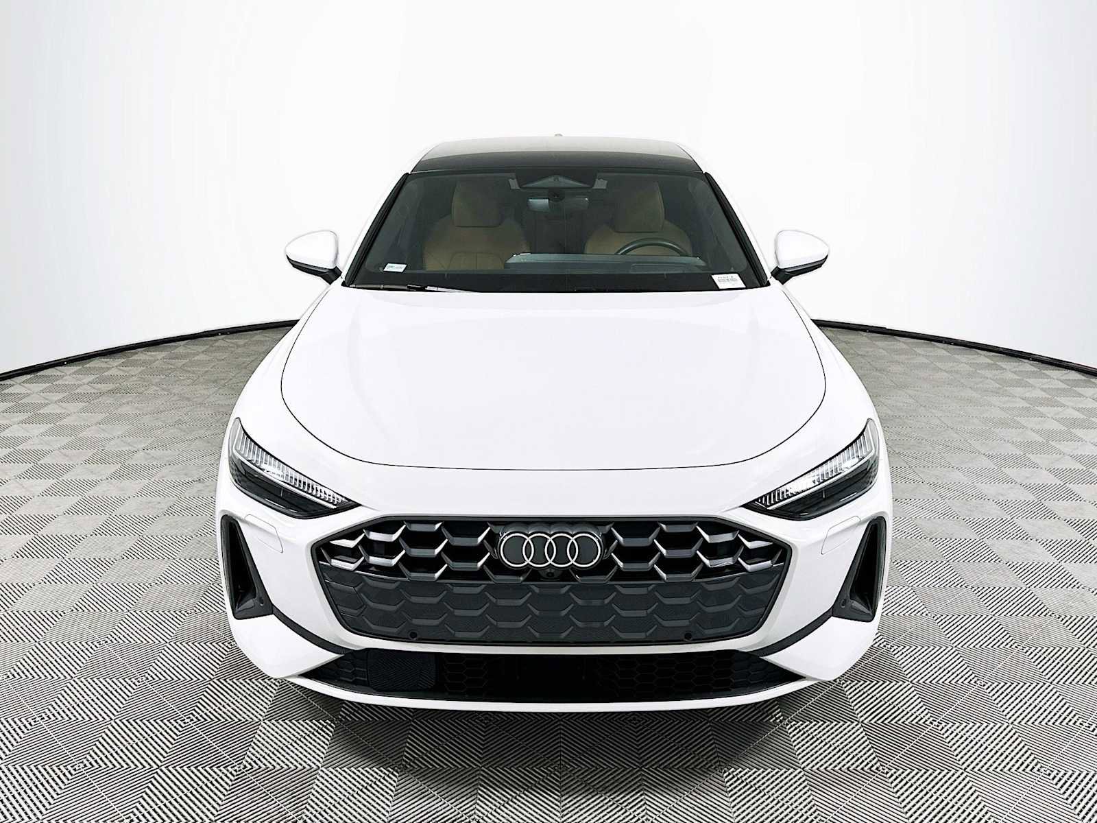 Used 2025 Audi A5 2.0T Premium Plus w/ Premium Plus AWD/4WD image 2