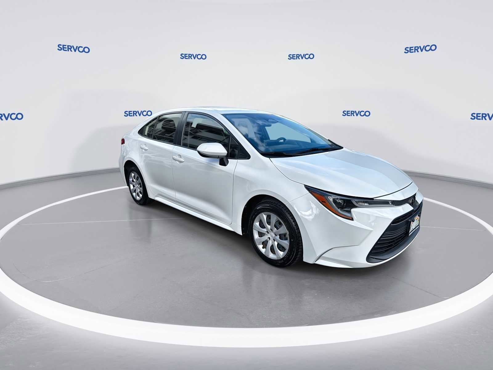 Used 2023 Toyota Corolla LE image 2