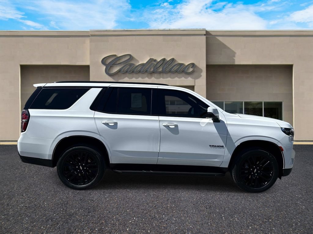 Used 2024 Chevrolet Tahoe RST w/ Luxury Package AWD/4WD image 2