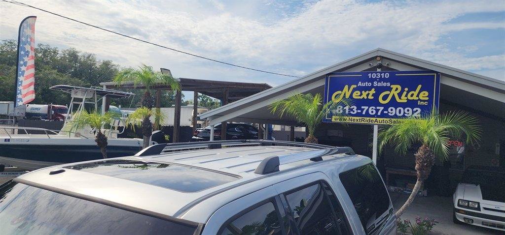 Used 2010 Lincoln Navigator L 4WD image 4