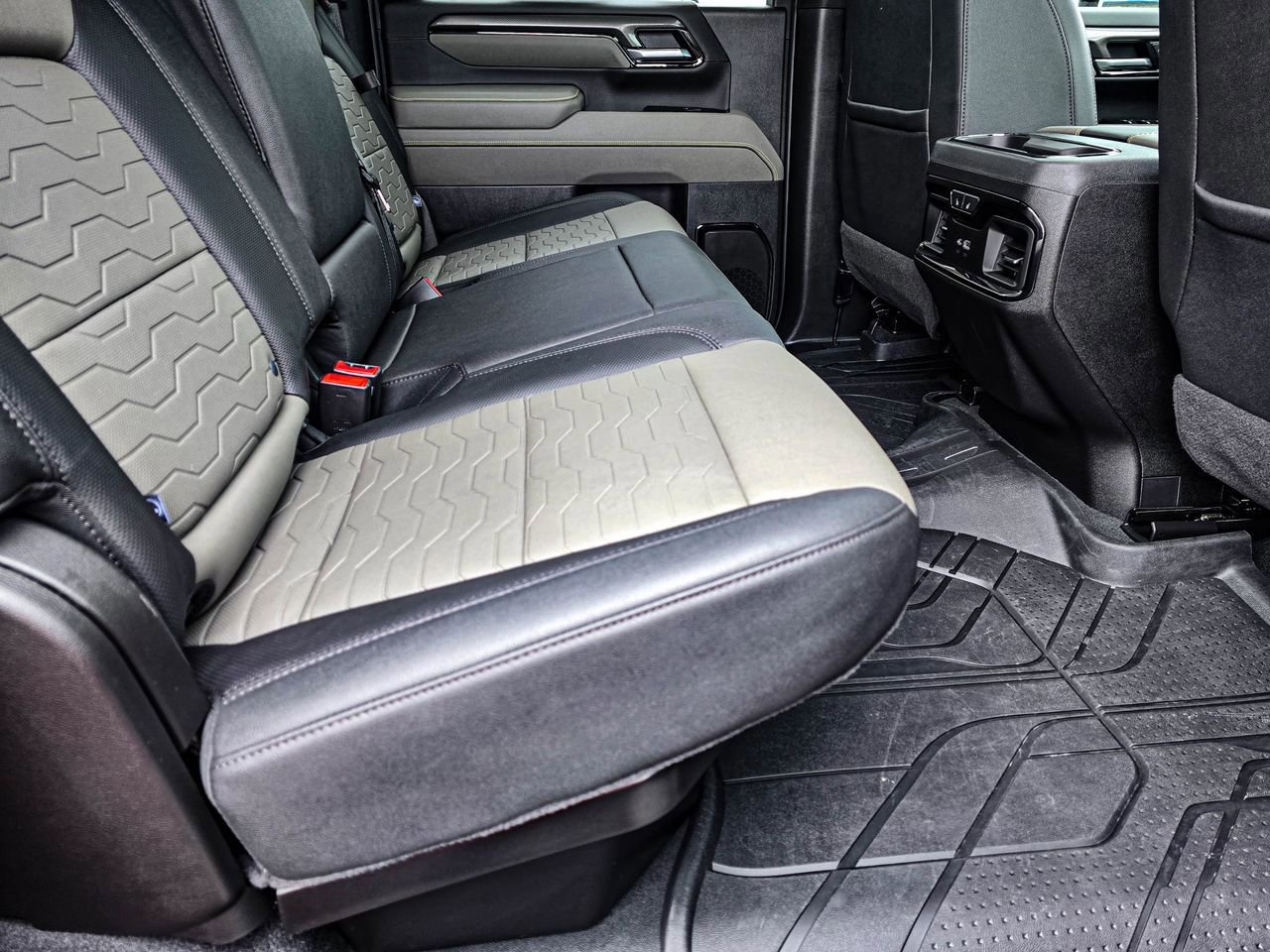 Used 2026 Chevrolet Silverado 2500 ZR2 image 46