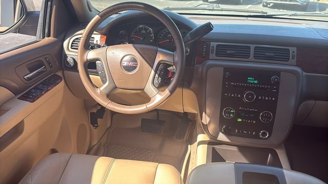 Used 2012 GMC Yukon XL SLT RWD image 29
