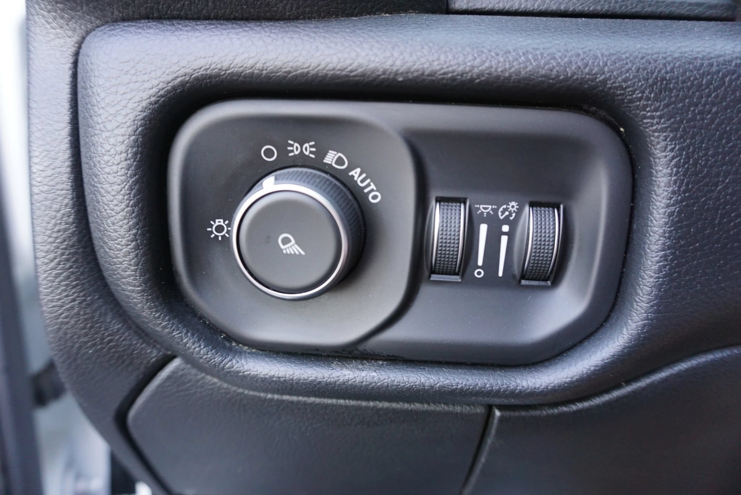 Used 2019 RAM 3500 Tradesman AWD/4WD image 27