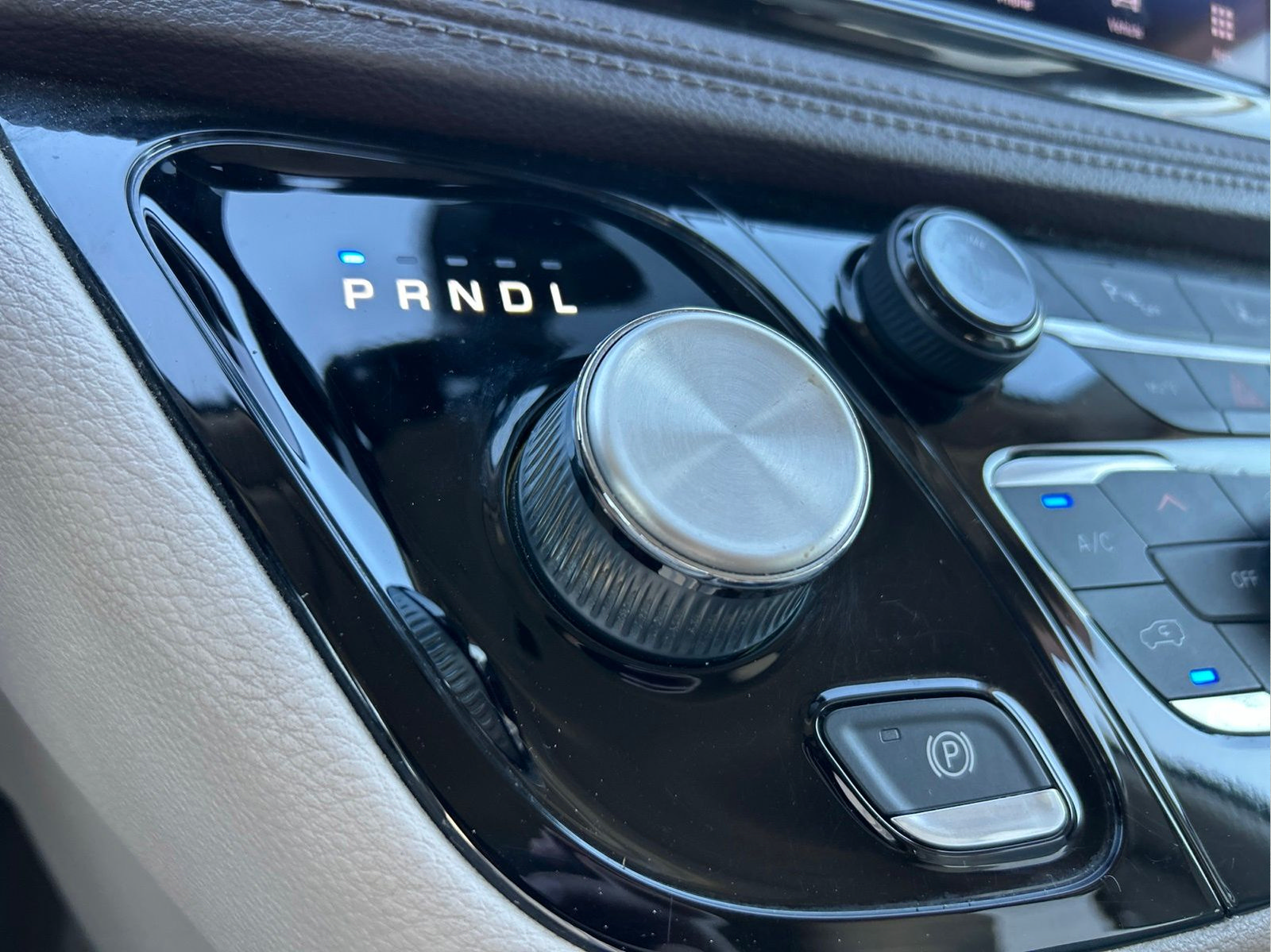 Certified 2021 Chrysler Pacifica Touring-L FWD image 18