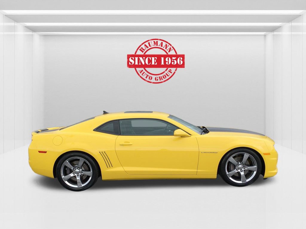 Used 2010 Chevrolet Camaro SS w/ RS Package image 4