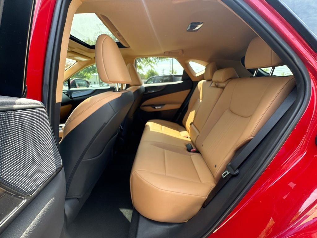 Used 2025 Lexus NX 250 FWD w/ Towing Package (2000 Lbs) image 31