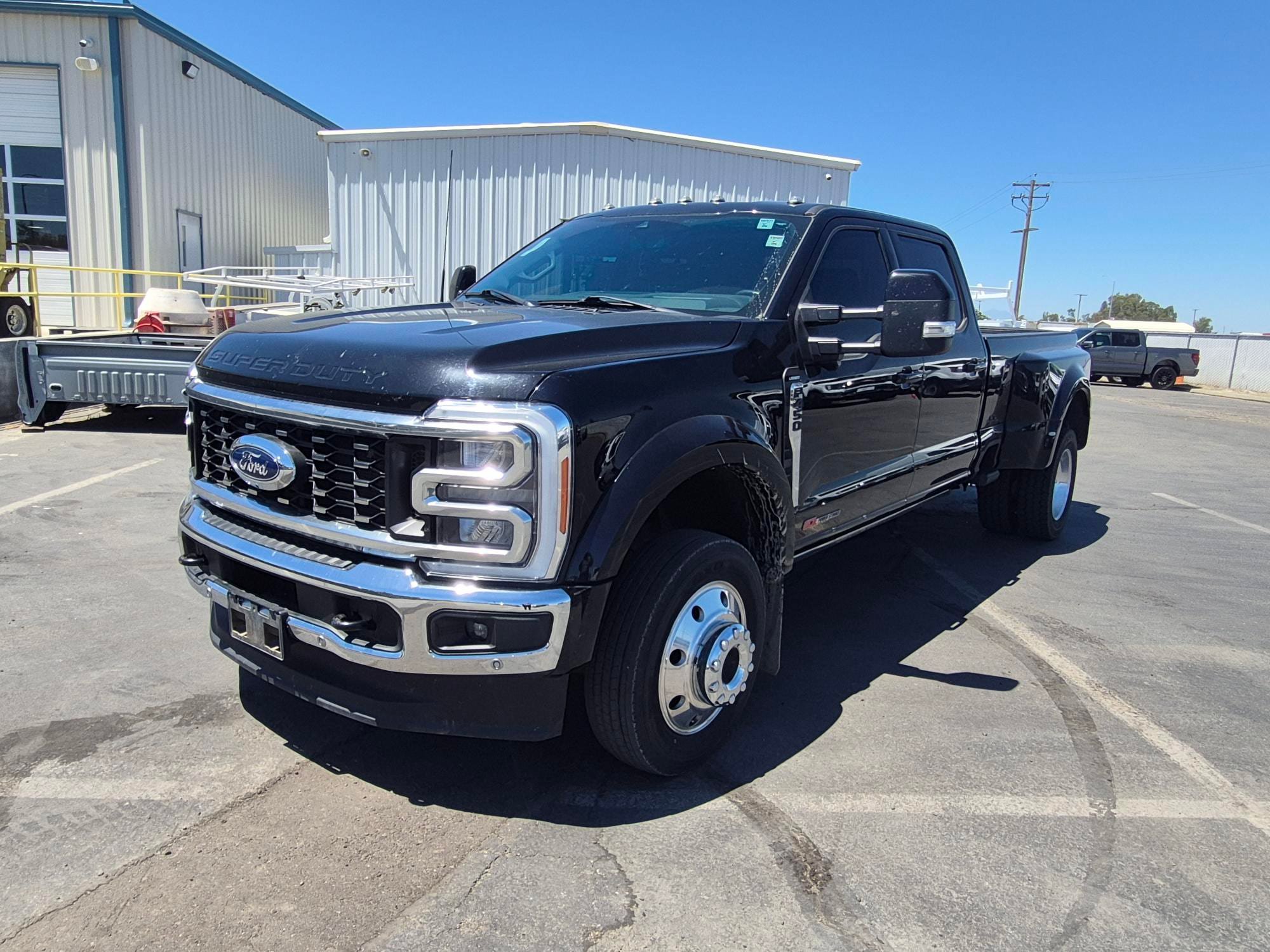 Used 2023 Ford F450 Lariat w/ Lariat Ultimate Package AWD/4WD image 1