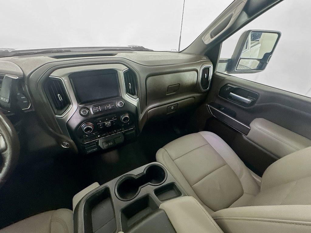 Used 2022 Chevrolet Silverado 2500 LTZ image 11