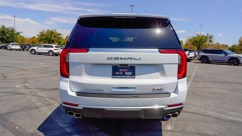 New 2026 GMC Yukon XL Denali w/ Denali Reserve Package AWD/4WD image 8
