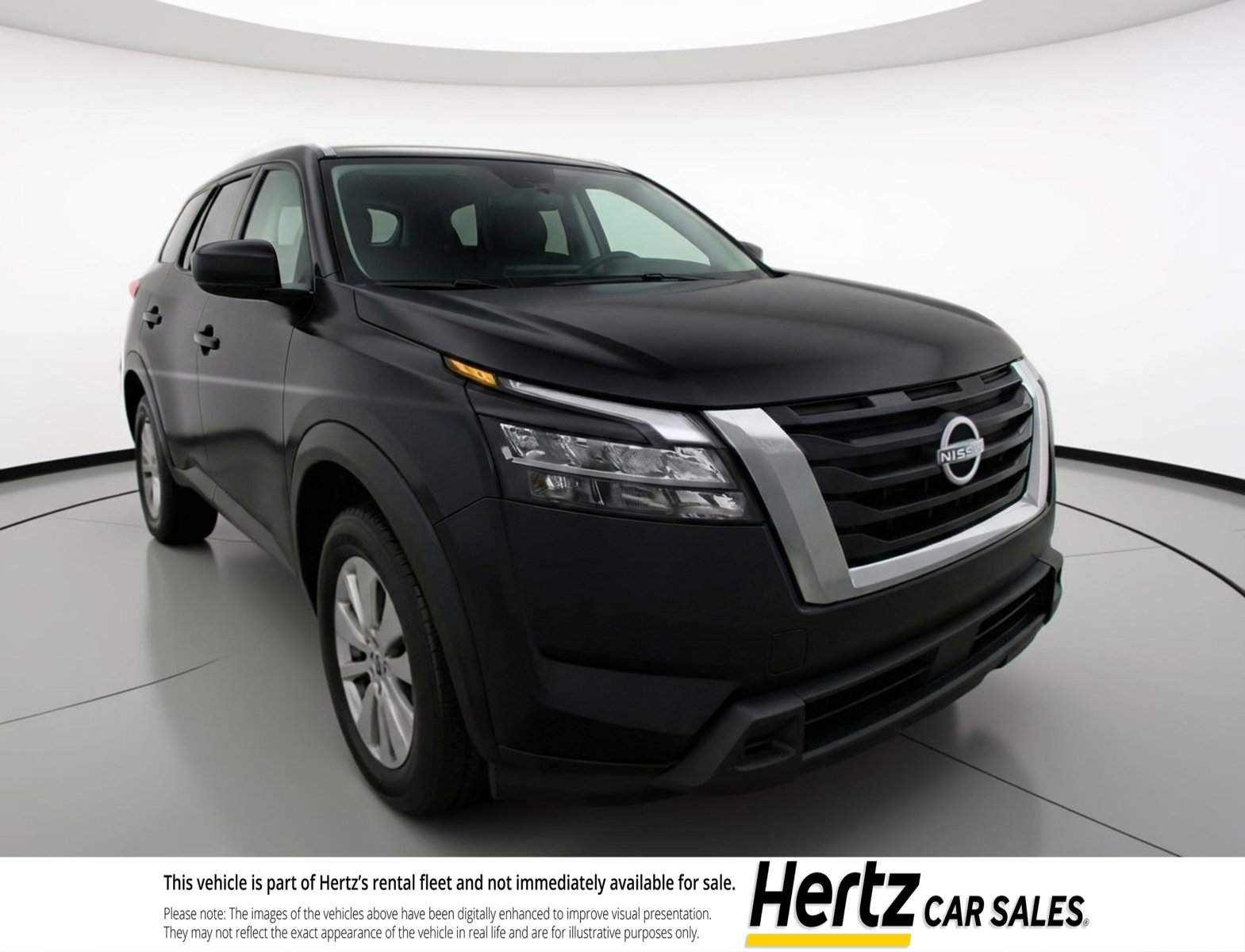 Used 2025 Nissan Pathfinder SV image 1