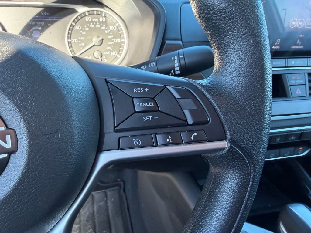 Used 2024 Nissan Altima 2.5 SV image 13