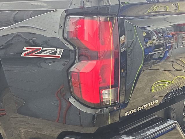 Used 2023 Chevrolet Colorado Z71 w/ Z71 Convenience Package 2 image 38