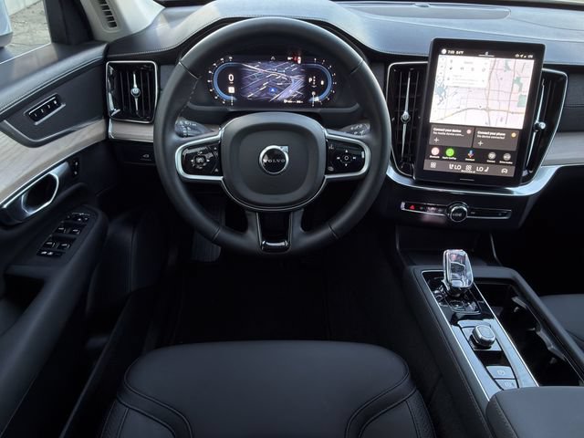 Used 2025 Volvo XC90 B6 Plus AWD/4WD image 12