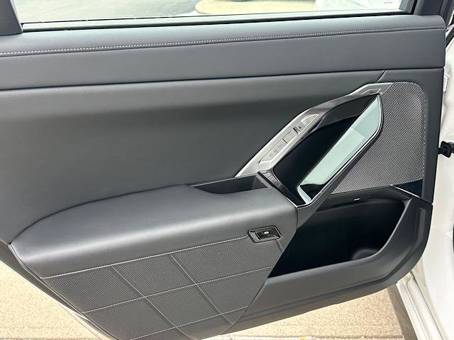 Certified 2023 BMW 760i xDrive image 23