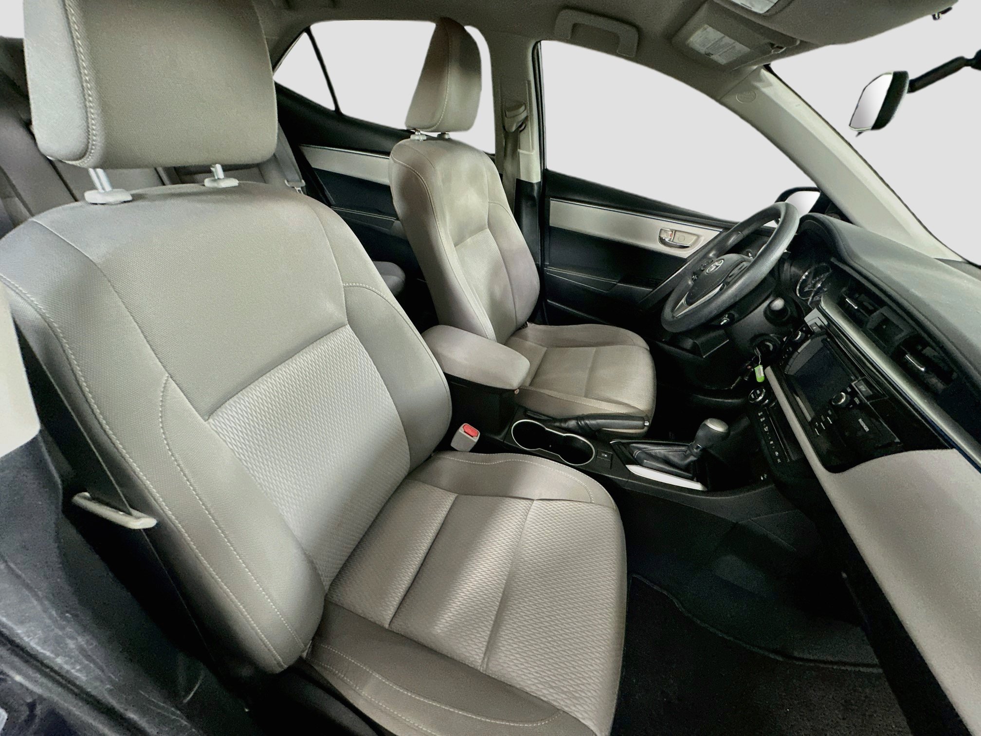 Used 2015 Toyota Corolla LE FWD image 29