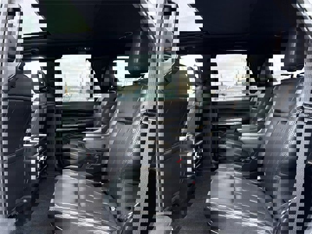 Used 2021 Ford Expedition XLT image 14