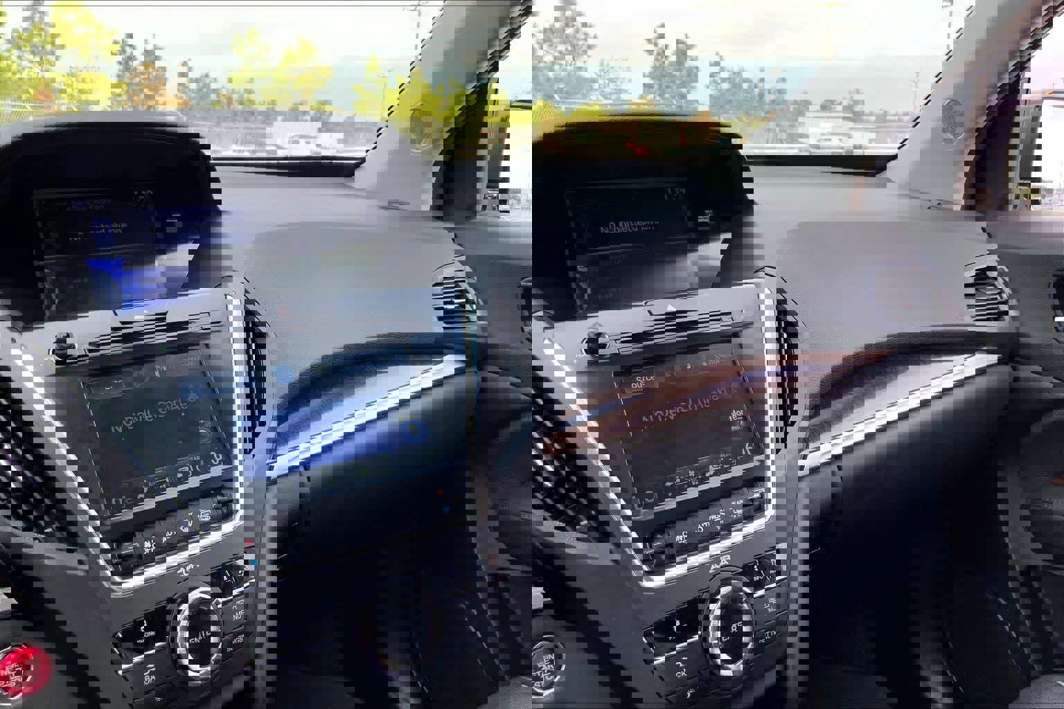 Used 2017 Acura MDX FWD image 34