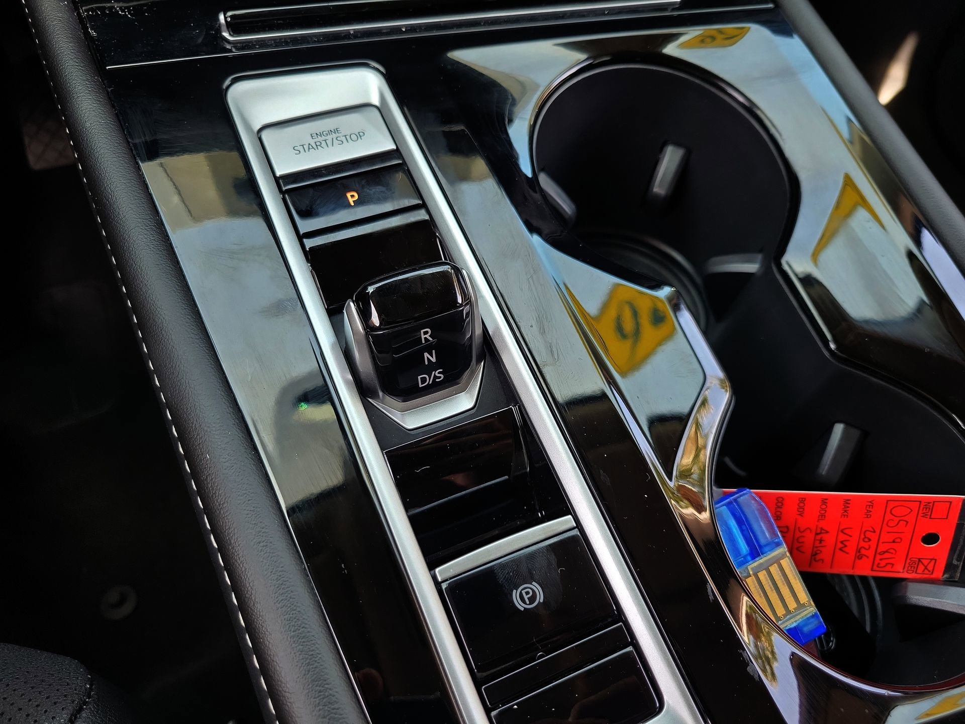 Used 2026 Volkswagen Atlas SE FWD image 28