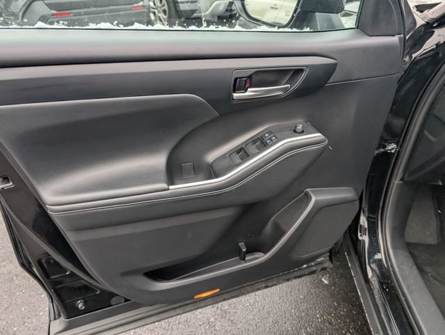 Used 2021 Toyota Highlander XSE image 14