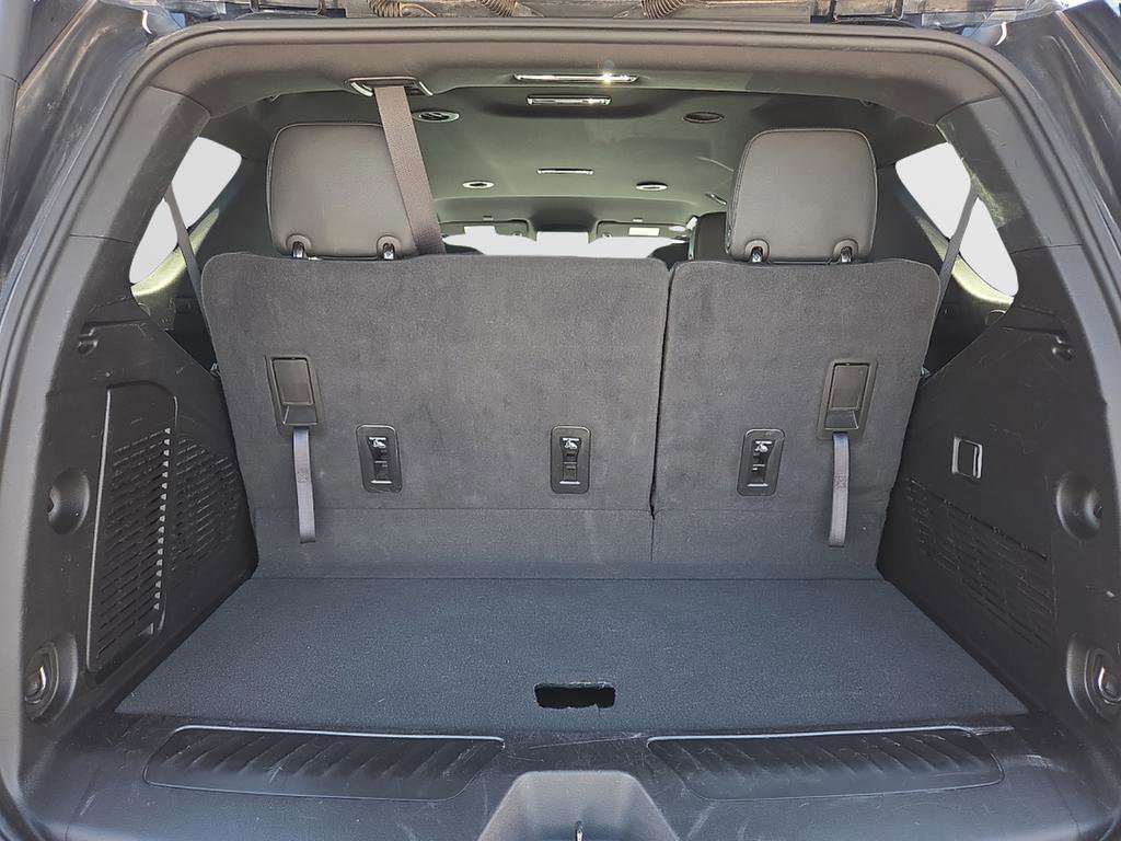 Used 2024 Chevrolet Tahoe LT RWD image 7