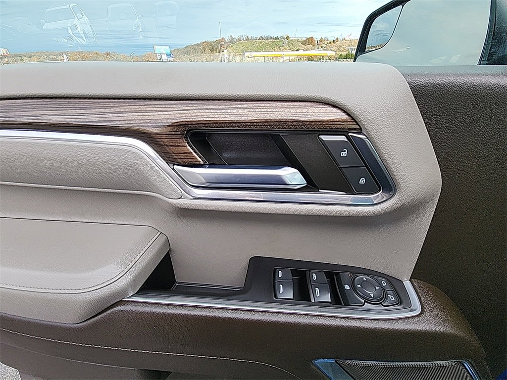 Used 2023 Chevrolet Silverado 1500 LT Trail Boss w/ Protection Package image 14