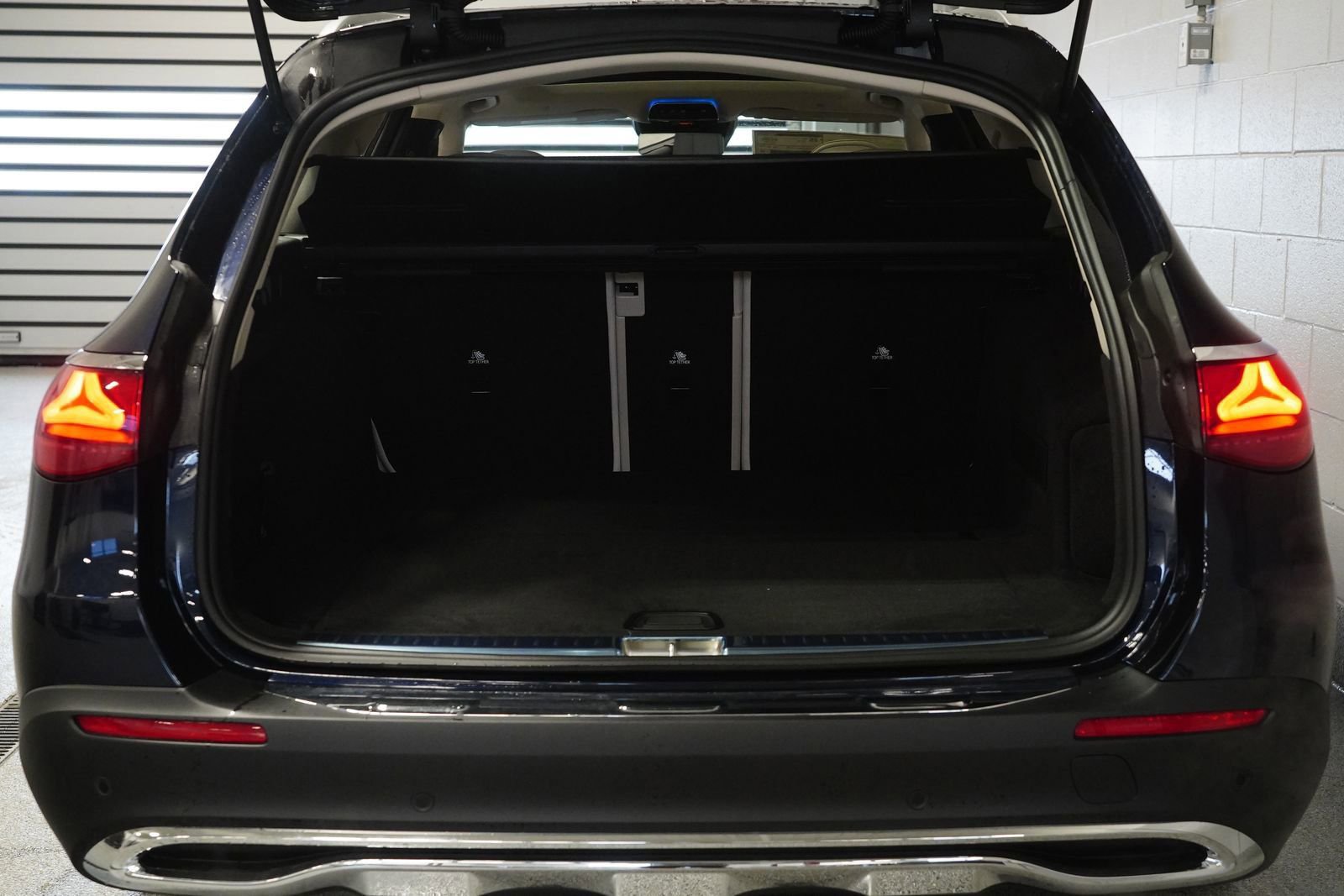 New 2026 Mercedes-Benz E 450 4MATIC All-Terrain Wagon image 34