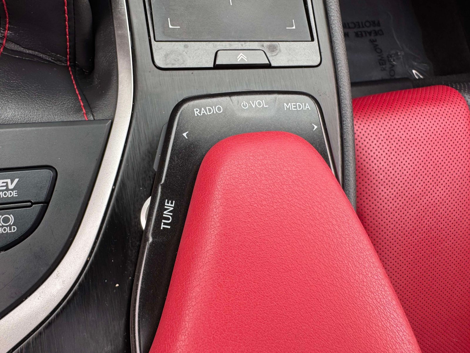 Used 2020 Lexus UX 250h F Sport w/ F Sport Premium Package AWD/4WD image 39